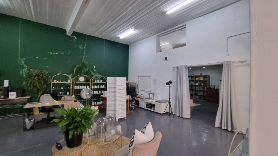 To Let Commercial Property for Rent in Woodstock Western Cape